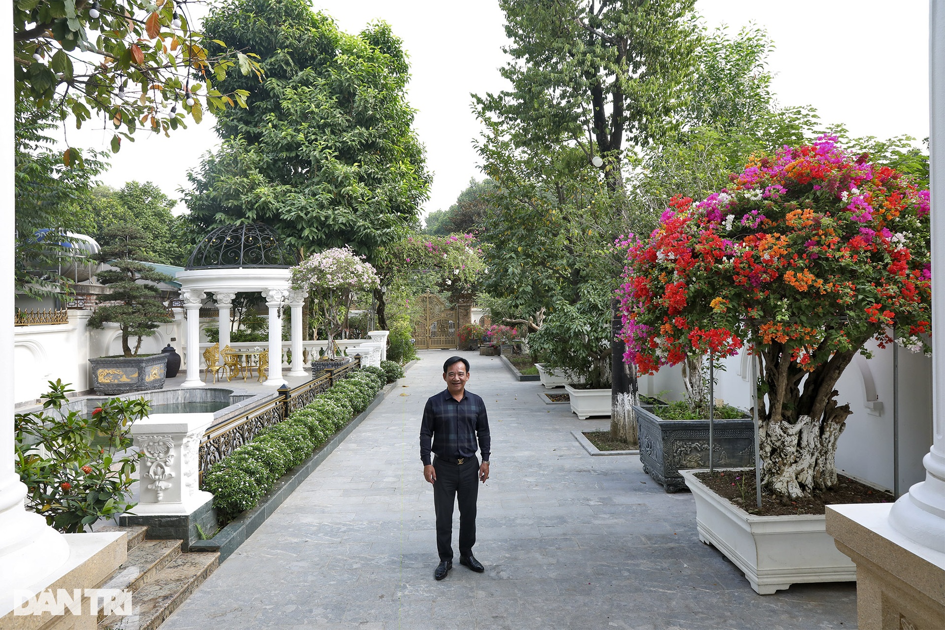 Biệt thự nhà vườn như lâu đài của Đại gia chân đất Quang Tèo thay đổi chóng mặt, đẹp ngỡ ngàng sau nhiều lần tu sửa-8