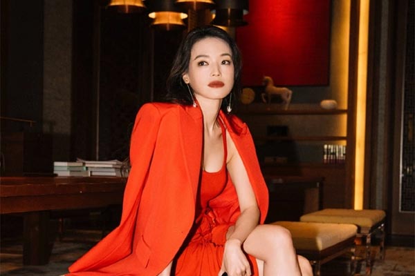 Thư Kỳ khoe vóc dáng bốc lửa ở tuổi U50, thần thái chị đại” chưa bao giờ gây thất vọng-5