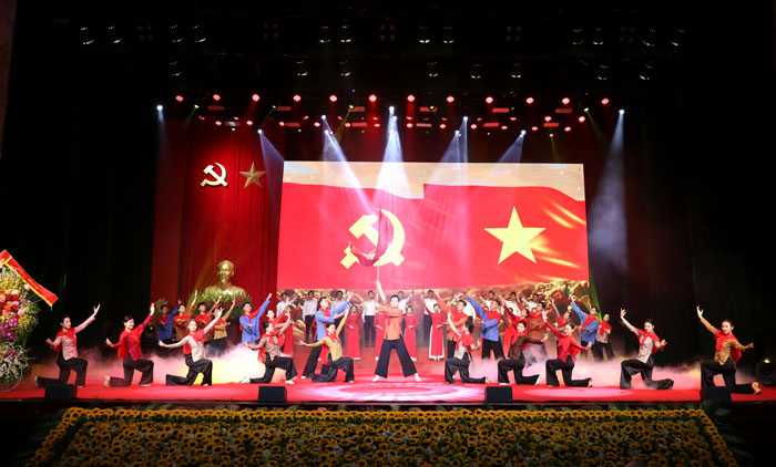 Gặp mặt 552 chiến sĩ cách mạng nhân kỷ niệm 50 năm chiến thắng trở về”-8