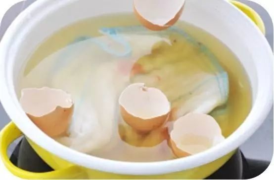 Ngâm bát đĩa trước khi rửa là sai lầm! Vi khuẩn sẽ tăng gấp 7 lần nếu bát đĩa không được rửa đúng cách-2