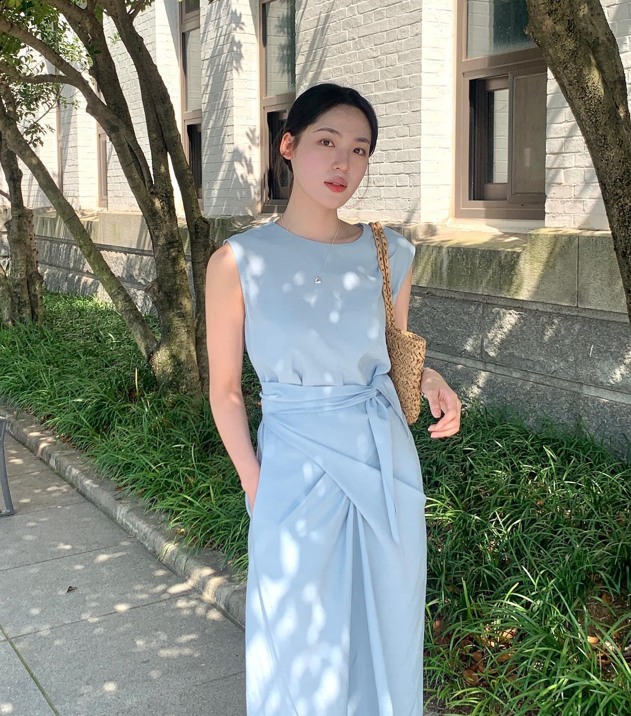 4 kiểu váy mùa hè hack tuổi, chị em nên sắm để mặc đẹp hơn-9