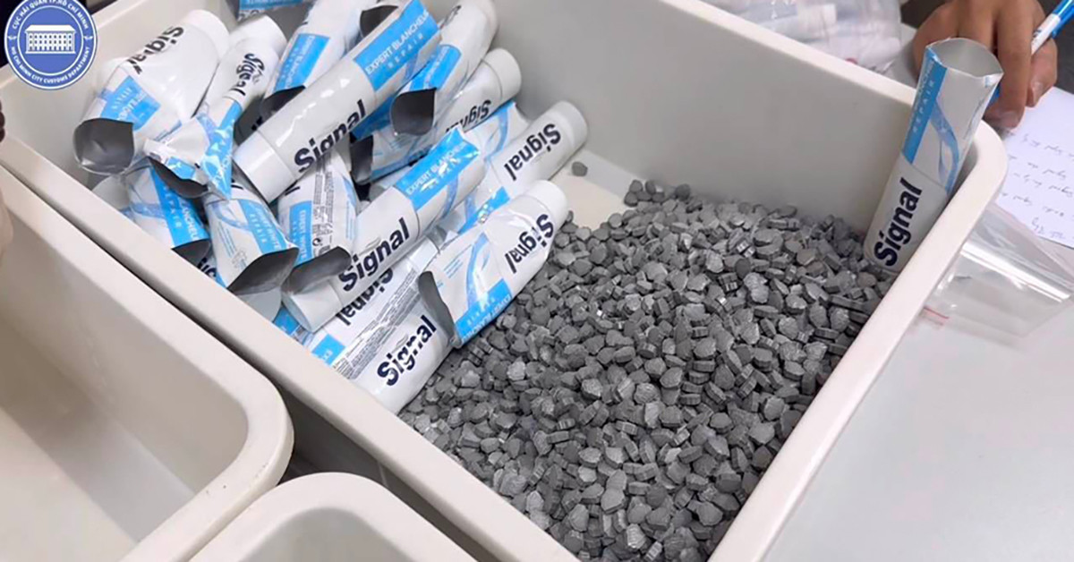 Trả tự do 4 nữ tiếp viên Vietnam Airlines không phải tình tiết khép lại vụ việc-1