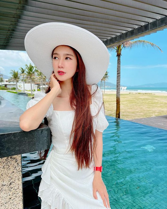 Vợ Lý Hải qua 4 lần sinh nở vẫn đẹp, có gu thời trang sành điệu vạn người mê-3