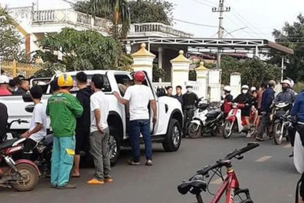 Lời kể của học sinh bị ngộ độc sau khi chơi bóng bay của người lạ cho-3