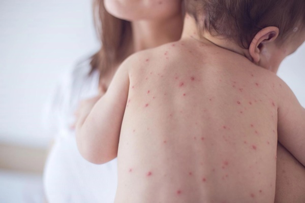 Vụ nữ sinh bị cắt tóc, nhà văn Hoàng Anh Tú chia sẻ: Nếu không đủ lòng yêu thương một đứa trẻ, xin đừng làm giáo viên-3