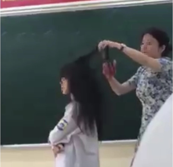 Vụ nữ sinh bị cắt tóc, nhà văn Hoàng Anh Tú chia sẻ: Nếu không đủ lòng yêu thương một đứa trẻ, xin đừng làm giáo viên-2