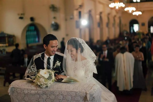 Điểm chung đặc biệt trong ảnh cưới của các nàng dâu hào môn showbiz Việt-6