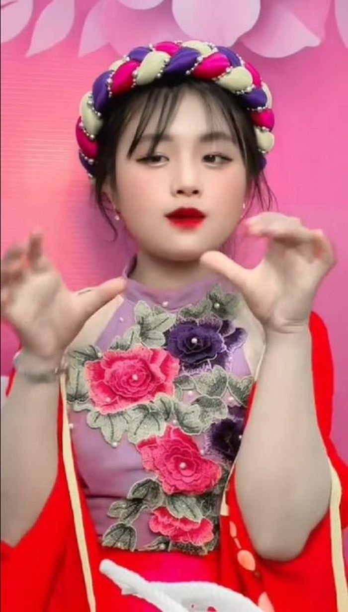 Phúng Phính Hà Giang bị gọi tên, phá trend biến hình-5