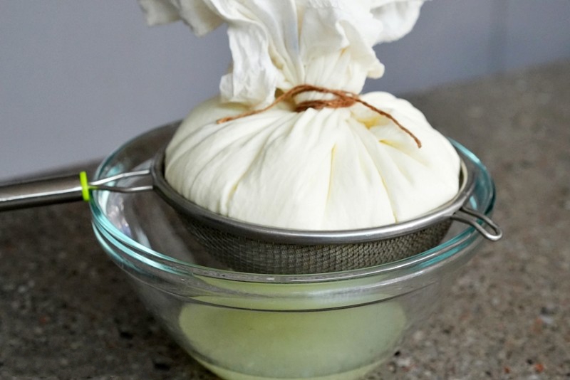 Làm sữa chua Hy Lạp dễ đến bất ngờ bằng nồi cơm điện-4