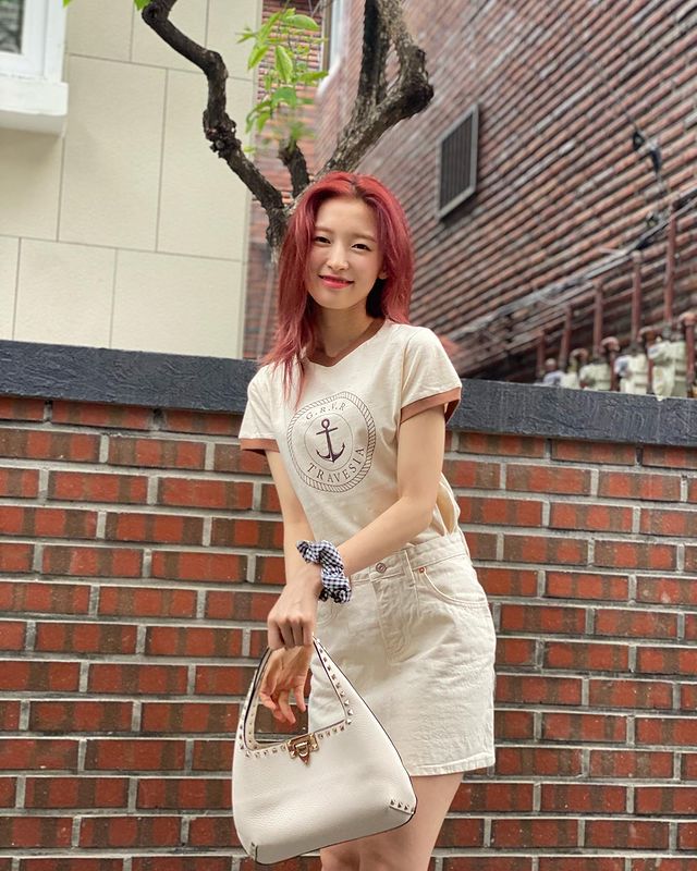 3 kiểu chân váy được mỹ nhân Hàn ưa chuộng, chị em sắm theo là mặc đẹp nguyên hè-3