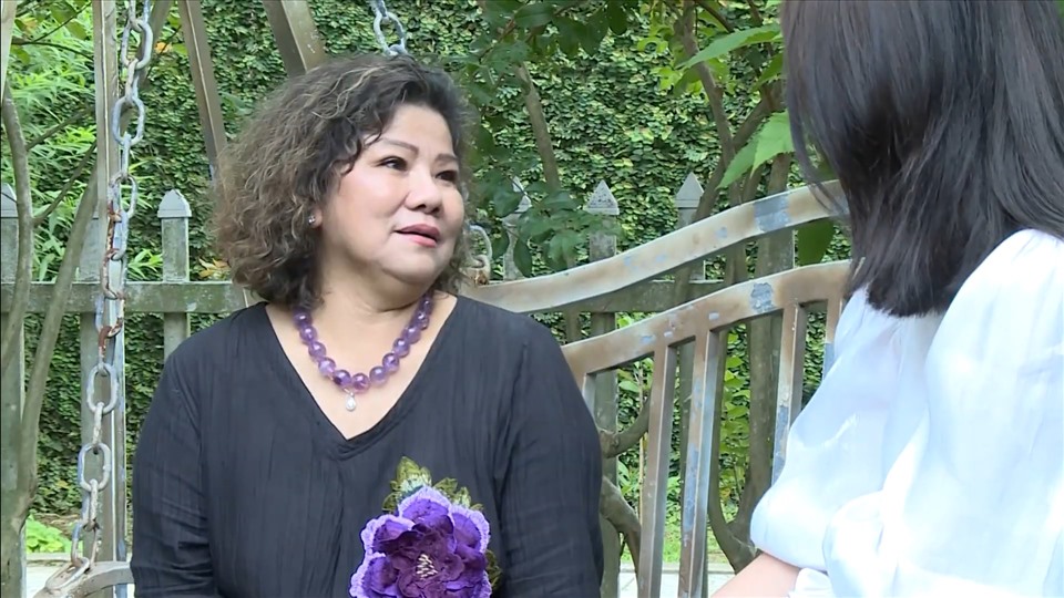 Tuổi 72 của NSND Thanh Hoa bình yên bên ngôi nhà rực rỡ sắc hoa-3