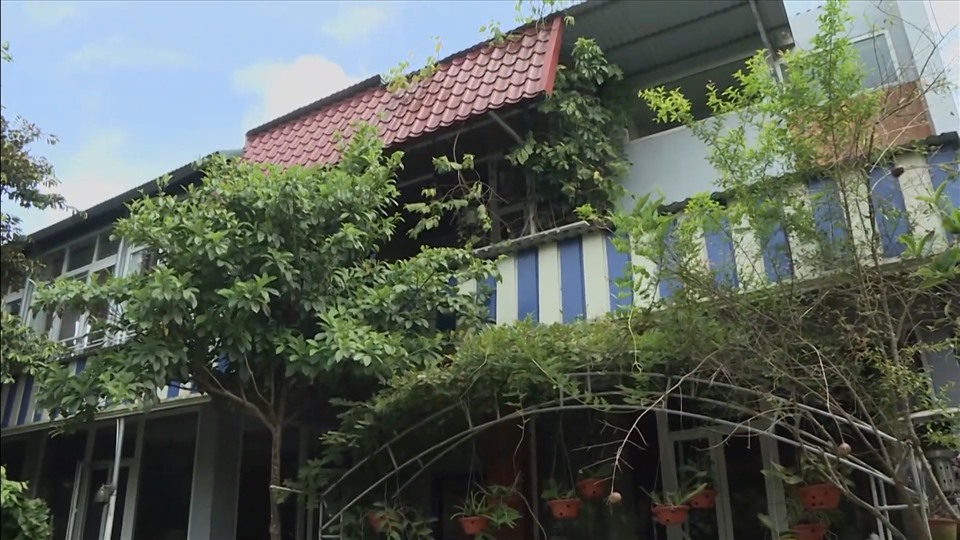 Tuổi 72 của NSND Thanh Hoa bình yên bên ngôi nhà rực rỡ sắc hoa-14