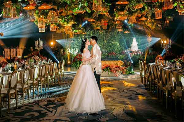 Hà Tăng, Chi Pu và hội chị em hot girl lộ ảnh nét căng, Phillip Nguyễn và Linh Rin có chia sẻ đầu tiên sau hôn lễ hào môn-8