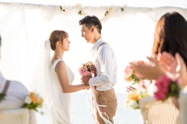 Cái kết đau đớn của người chồng không tin tưởng vợ, giao tiền cho mẹ đẻ giữ-2