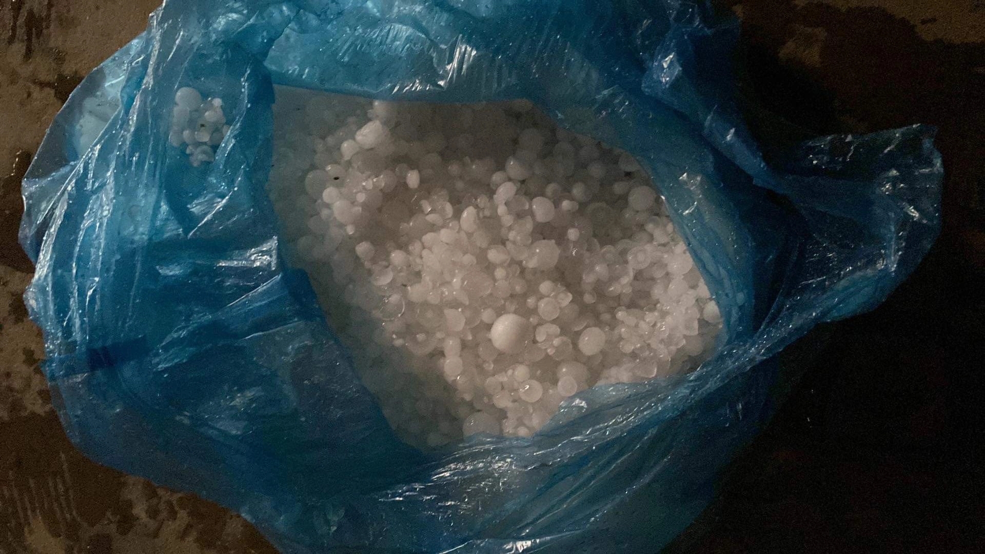 CLIP: Mưa đá lịch sử tại Thừa Thiên - Huế-1