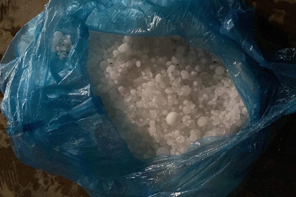 Quảng Nam bất ngờ xuất hiện mưa đá-1