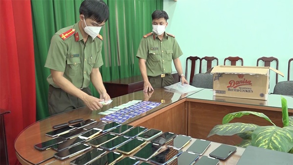 Cận cảnh ngôi nhà ‘giam lỏng’ 30 người Indonesia ở TP.HCM-7