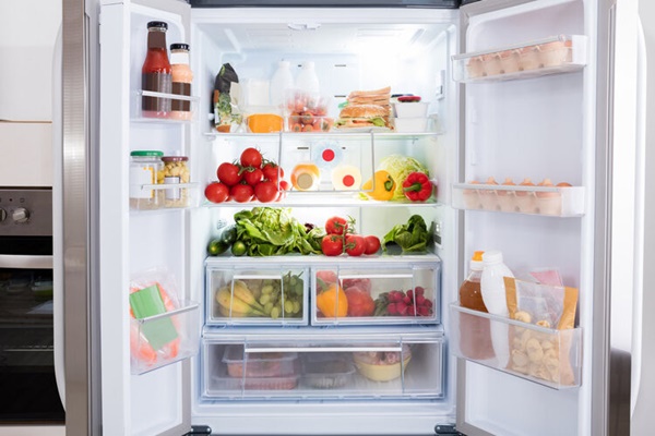 Cô gái 28 tuổi mắc ung thư dạ dày nghi do thói quen ăn đồ để lâu trong tủ lạnh-3