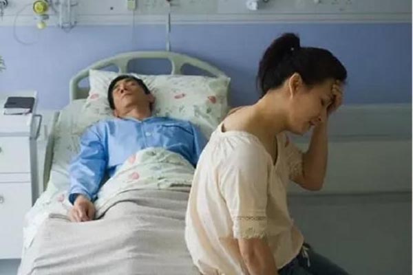 Cãi lời chồng, tôi quyết tâm đi du lịch với bạn, khi trở về thì khóc hết nước mắt-1
