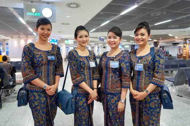 12 quy tắc mà mọi tiếp viên hàng không đều phải tuân theo khi làm việc, điều cuối chỉ những người cực tinh mắt mới nhận ra-10