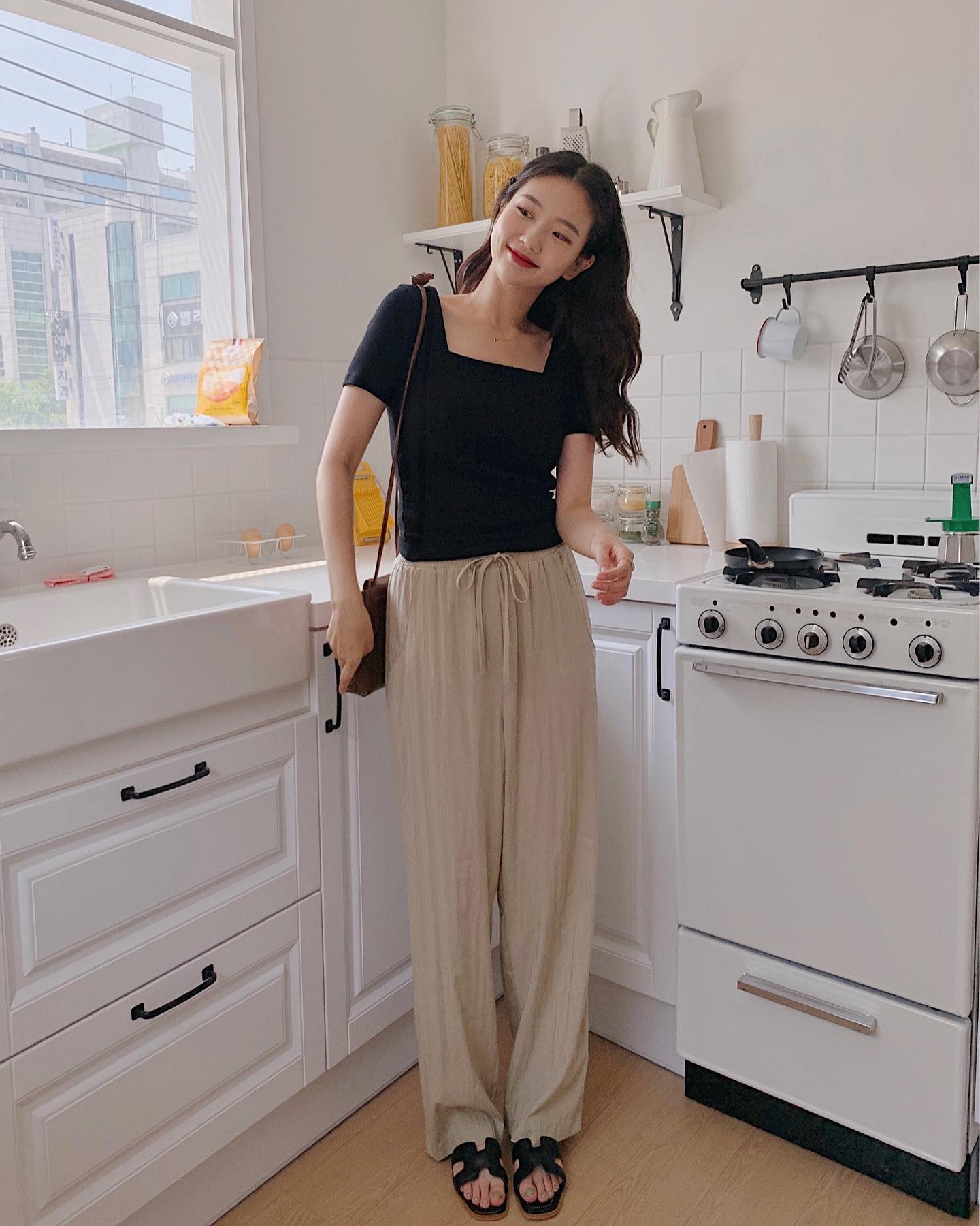 5 cách mặc áo thun cho nàng thấp bé-3