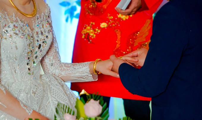 Nữ giáo viên nhận 50 chiếc bánh ăn hỏi từ mẹ chồng trong ngày ly hôn-2