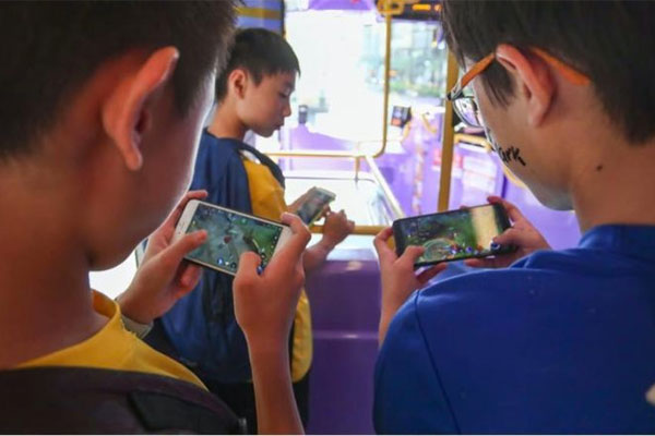 Đồng hành cùng con trai cai nghiện game, bà mẹ rút ra 2 kinh nghiệm xương máu có thể thay đổi cuộc đời trẻ-1