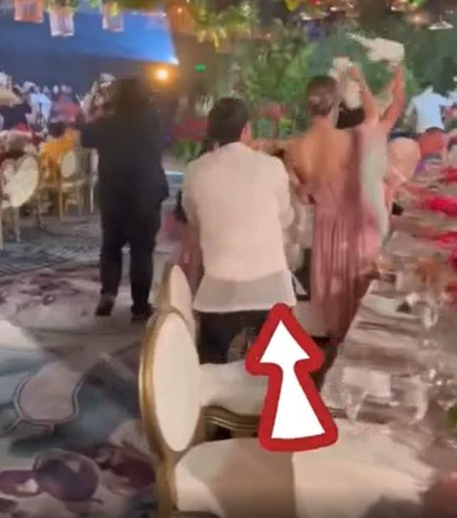 Đám cưới Linh Rin: Hà Tăng và Tiên Nguyễn hành động trái ngược-7