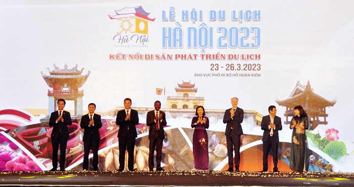 Hà Nội phấn đấu đón và phục vụ trên 22 triệu lượt khách du lịch trong năm 2023-2