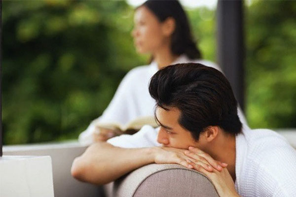 Tôi rất tự ti dù vợ luôn khen tôi lên giường giỏi-2