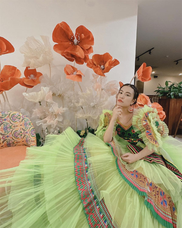 Tuổi 35 của Hoàng Thùy Linh có tất cả, chỉ thiếu... chồng-7