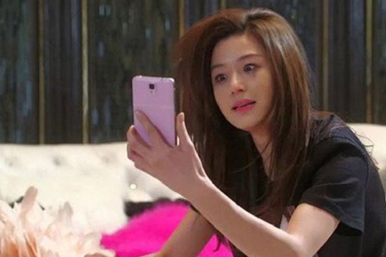 Đi công tác về thấy trong bếp vơi đi nửa túi muối, tôi gọi mẹ chồng đến nhà để đòi lại công bằng