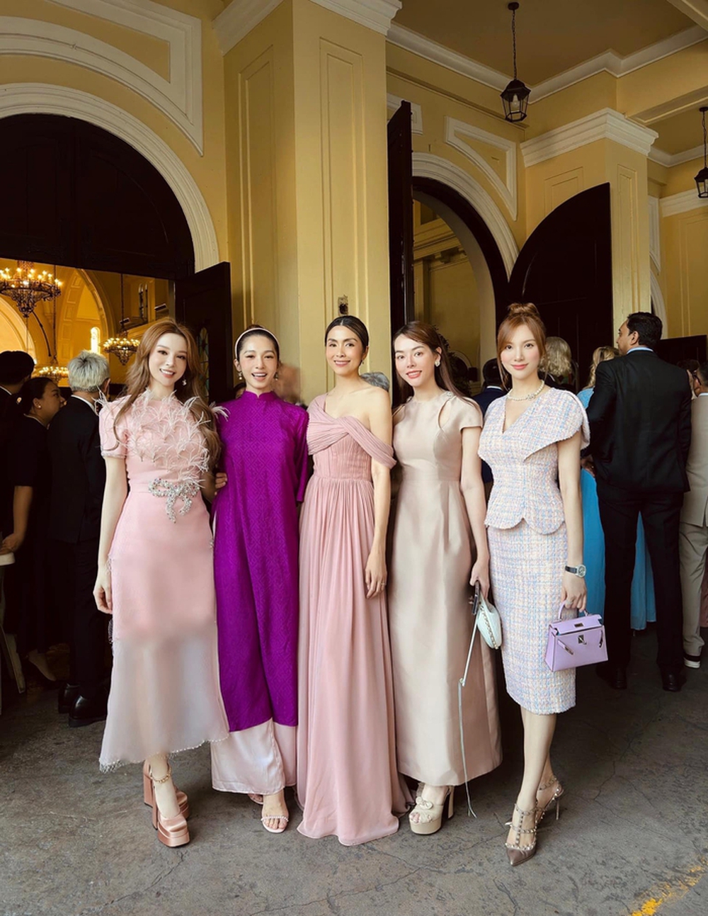 Huyền Baby cho chồng doanh nhân cùng lên sóng”-1