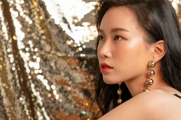 Đêm tân hôn, chồng bỏ mặc tôi để vào bệnh viện với bạn-1