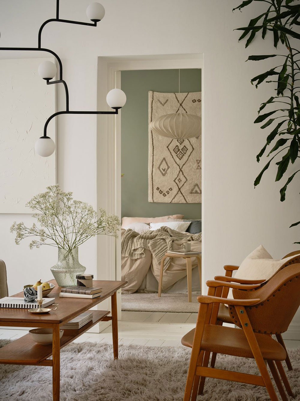 Căn hộ nhỏ 47m² đốn tim chị em nhờ vẻ đẹp tươi mát, đầy hơi thở mùa xuân-2