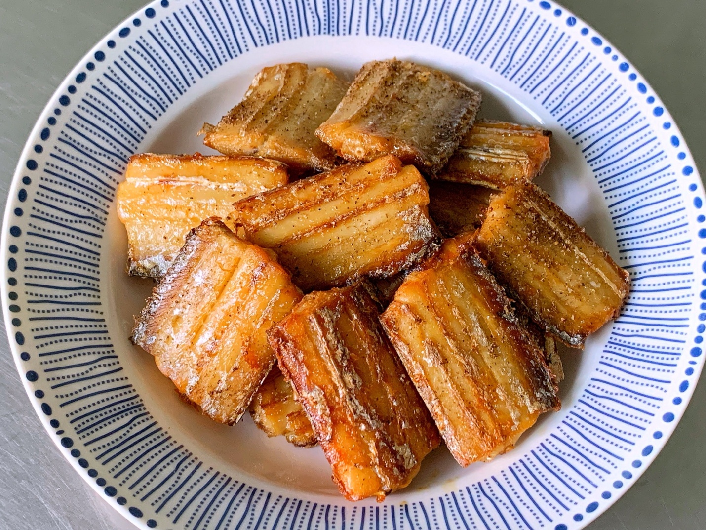 Bí quyết làm cá nướng tiêu ớt thơm ngon đậm vị ăn bao nhiêu cũng không ngán-7