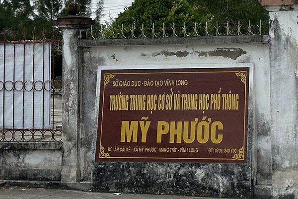 Thu hồi quyết định tặng bằng khen với thầy giáo dâm ô nữ sinh ở Bình Dương-2