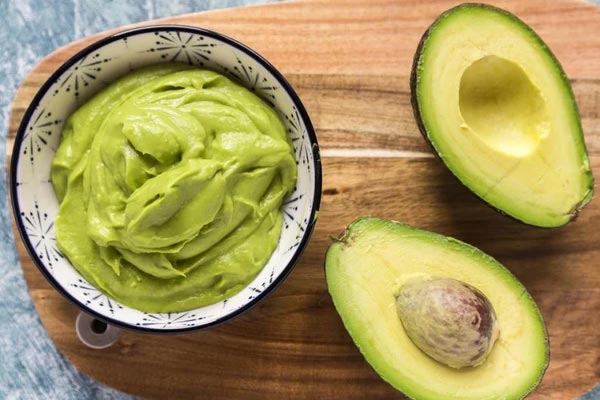 Cách dùng nước hoa hồng giúp da tươi trẻ và ngừa lão hóa-3