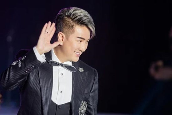 Mr Đàm: Nhờ chăm chút và công nghệ làm đẹp, tôi giữ được ngoại hình 'sáng bóng'