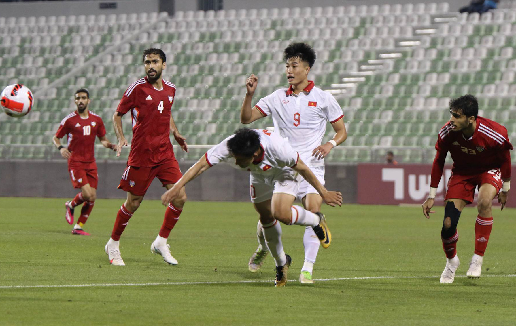 HLV Troussier làm khác ông Park Hang Seo để đi World Cup-1