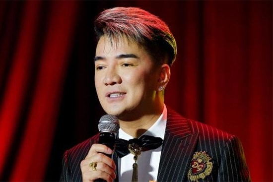 Đàm Vĩnh Hưng điều chỉnh tên phim 'The King' sau tranh cãi