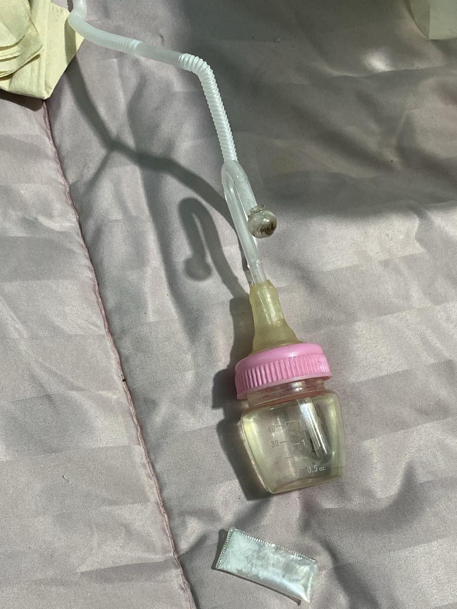 Vụ bé trai bị bạo hành, nghi ép sử dụng ma tuý đá: Cháu bé âm tính với ma túy, sức khỏe ổn định-4