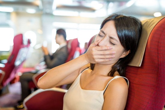8 mẹo hữu ích giúp bạn tránh bị say sóng trên tàu biển