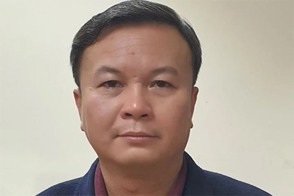 Xôn xao clip một cựu Giám đốc Công an tham gia bữa nhậu phản cảm-2