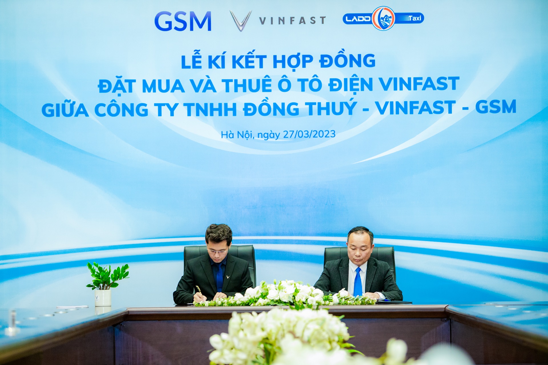 Hãng taxi Việt thuê và mua bổ sung loạt xe ô tô VinFast-1