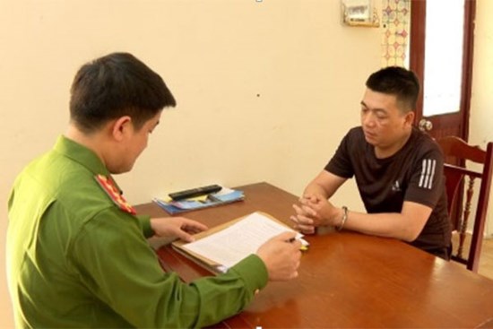 Vụ 4 đôi nam nữ mua bán dâm trong quán cà phê ở Hưng Yên: 3 người bị khởi tố là ai?