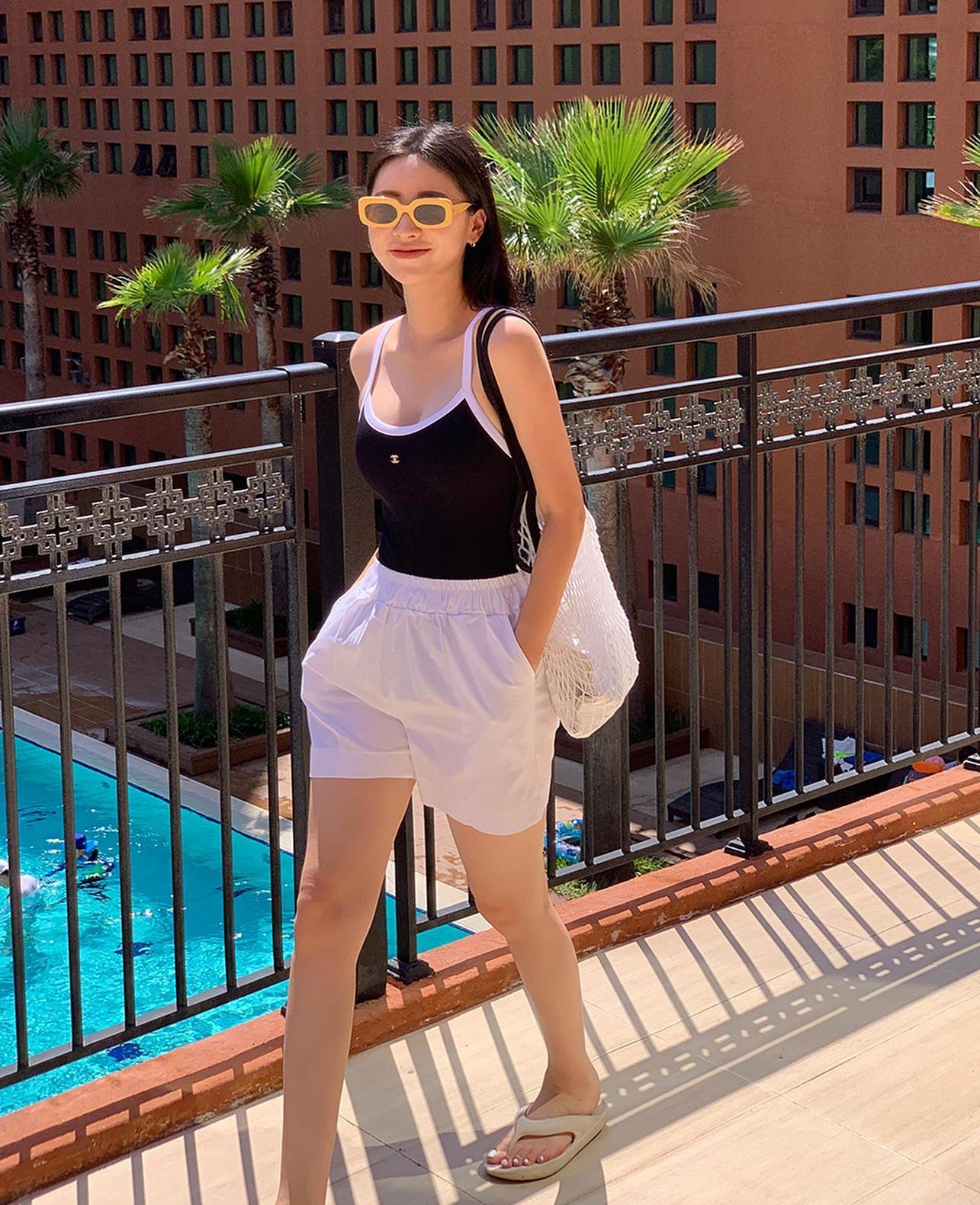 5 công thức diện đồ mùa hè năm nào cũng gây sốt-5