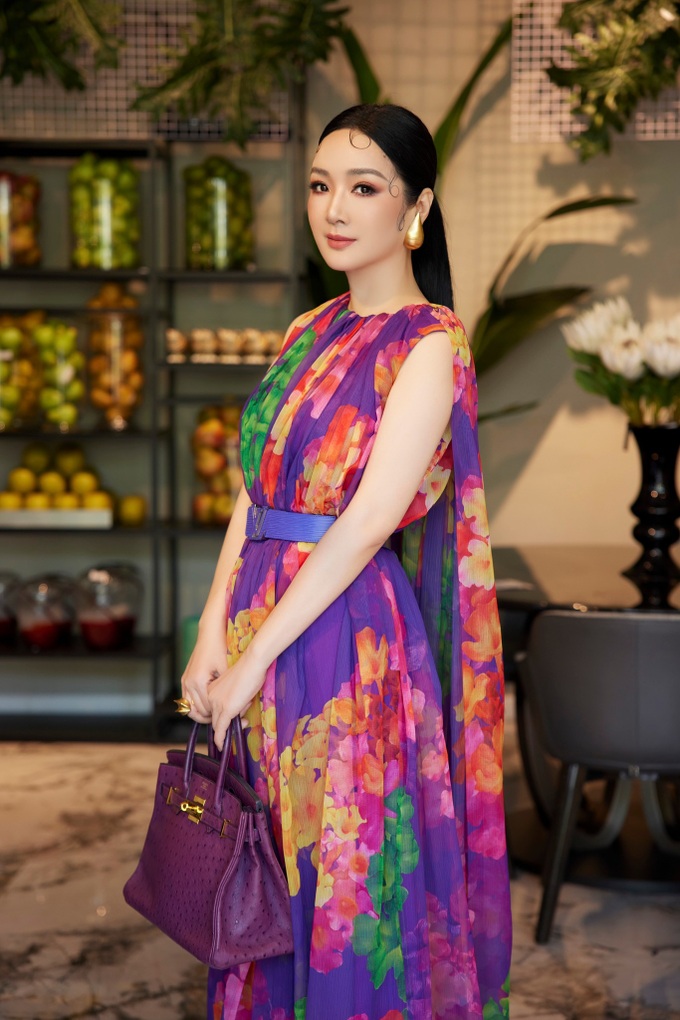 Hoa hậu độc nhất vô nhị Giáng My: Tuổi 52 trong căn biệt thự xa hoa-8
