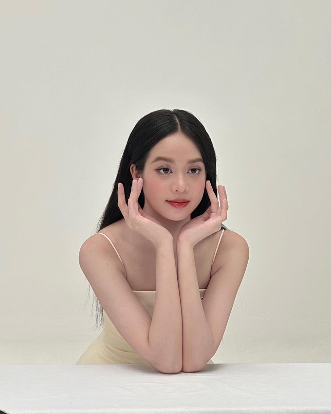 Đương kim Hoa hậu Việt Nam nói gì về sự thay đổi ngoại hình gây xôn xao?-10