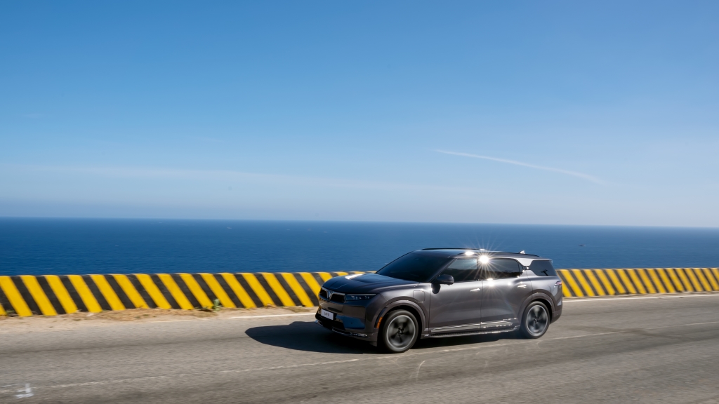 SUV điện cỡ lớn VinFast VF 9 có gì để chinh phục khách Việt?-12